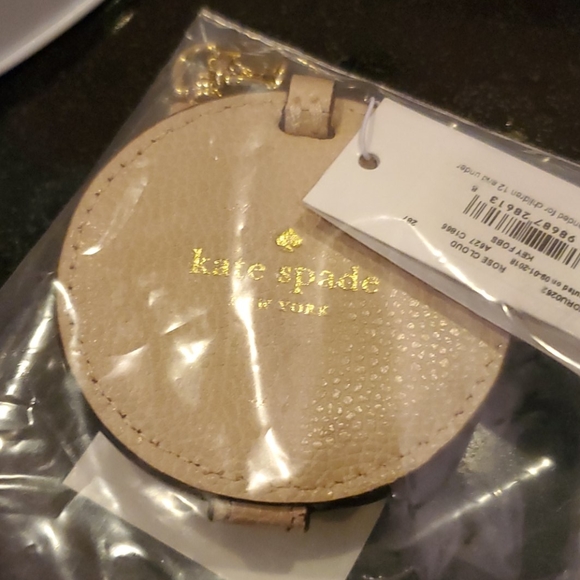 Kate spade mirror keychain my fave leather on my bag 🎒 - Picture 6 of 6